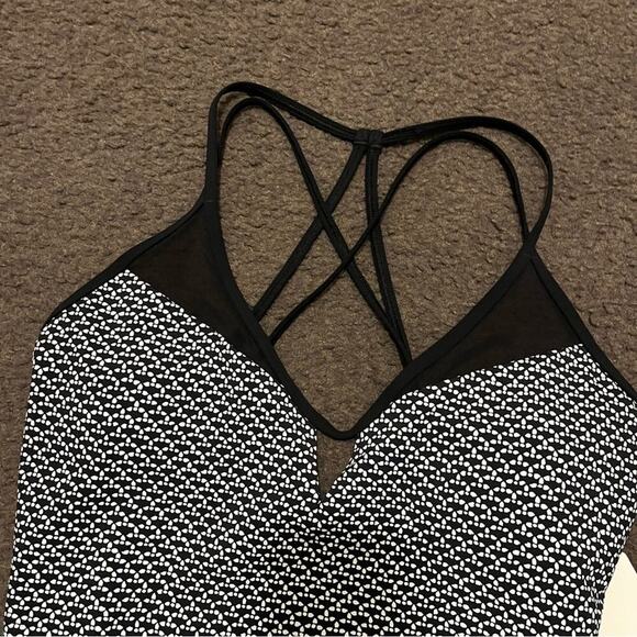 Lululemon Wave Wonderer One Piece Bathing Suit Monochromic Black Emboss NWT - Picture 7 of 9